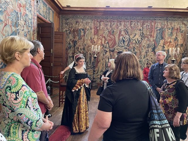 Expert Guide at Hampton Court Palace